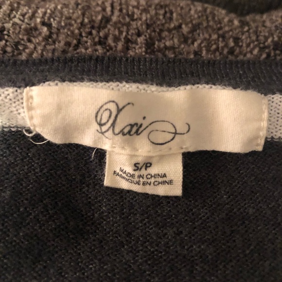 Women’s sweater - Picture 2 of 2